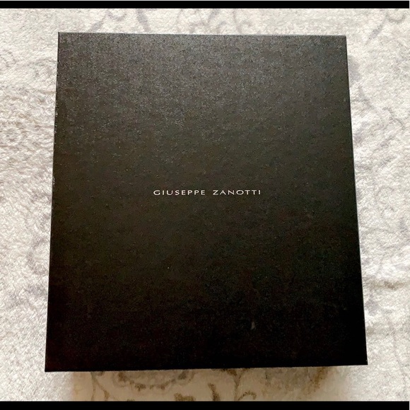 Giuseppe Zanotti silver strap sandal - Picture 3 of 10